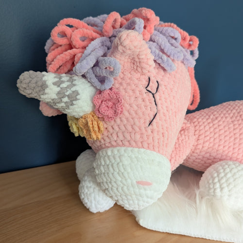 Étoilune, notre licorne magique (Fabriquée sur commande - Format grand)