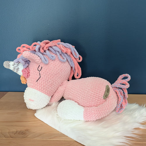 Étoilune, notre licorne magique (Fabriquée sur commande - Format grand)