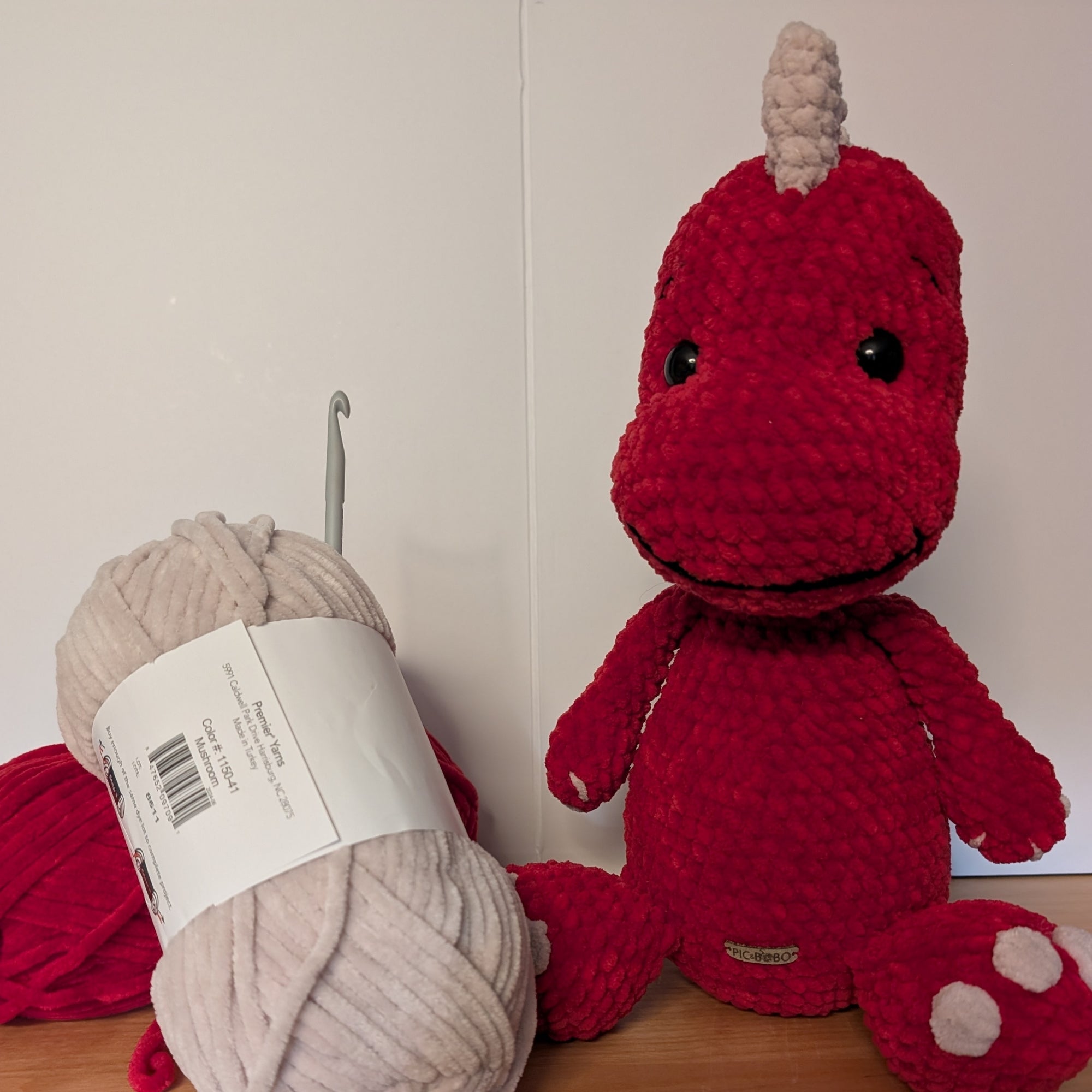 Tyrex, notre dinosaure rigolo (Fabriqué sur commande - Format moyen)